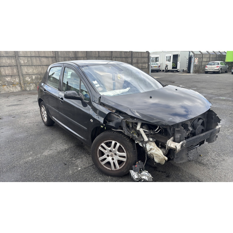 Vitre avant gauche PEUGEOT 307 Photo n°6