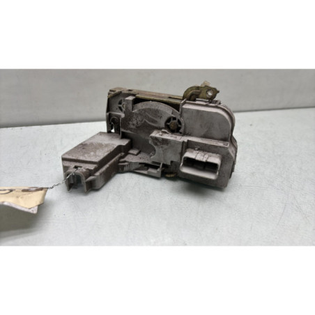 Serrure avant droit PEUGEOT 307