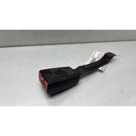 Attache ceinture avant droit VOLKSWAGEN POLO 4 Photo n°1