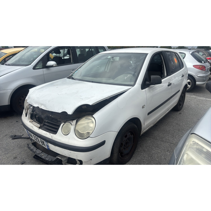 Attache ceinture avant droit VOLKSWAGEN POLO 4 Photo n°4