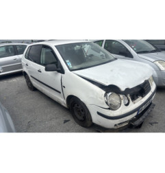 Attache ceinture avant droit VOLKSWAGEN POLO 4