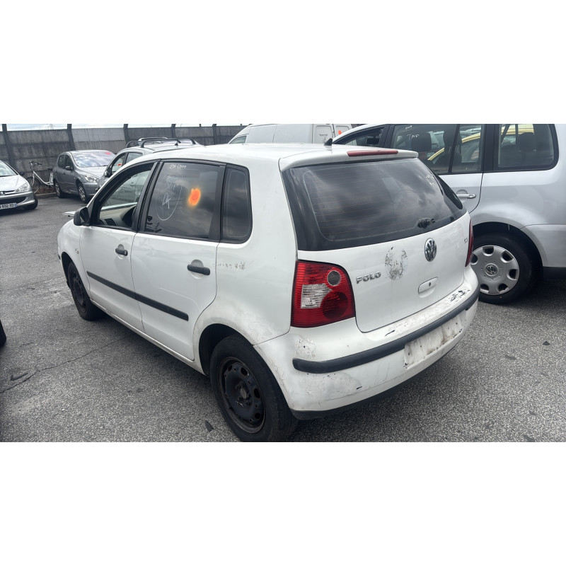 Attache ceinture avant droit VOLKSWAGEN POLO 4 Photo n°7