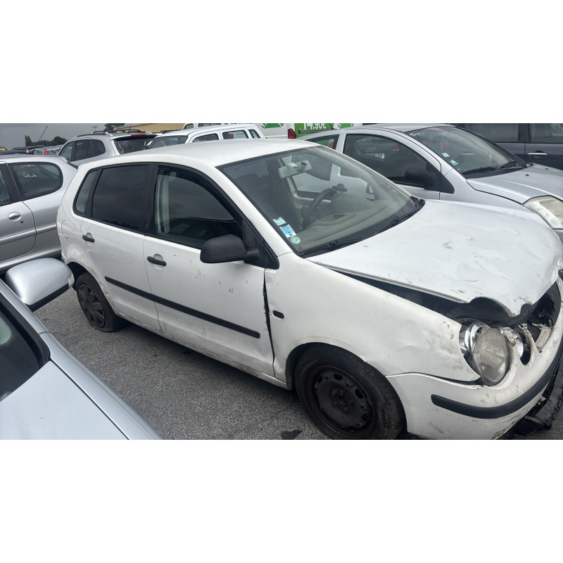 Attache ceinture avant droit VOLKSWAGEN POLO 4 Photo n°10