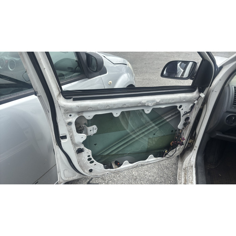 Attache ceinture avant droit VOLKSWAGEN POLO 4 Photo n°12