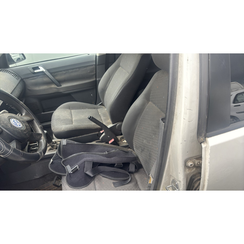 Attache ceinture avant droit VOLKSWAGEN POLO 4 Photo n°13