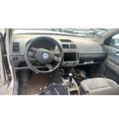 Attache ceinture avant droit VOLKSWAGEN POLO 4