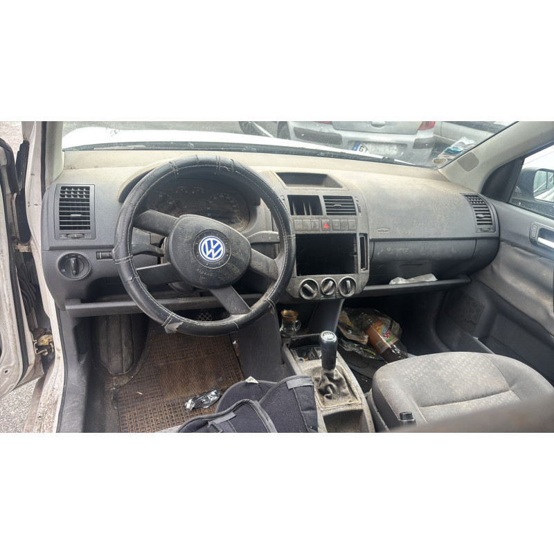 Attache ceinture avant droit VOLKSWAGEN POLO 4 Photo n°15