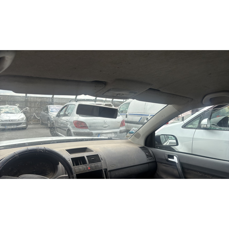 Attache ceinture avant droit VOLKSWAGEN POLO 4 Photo n°16