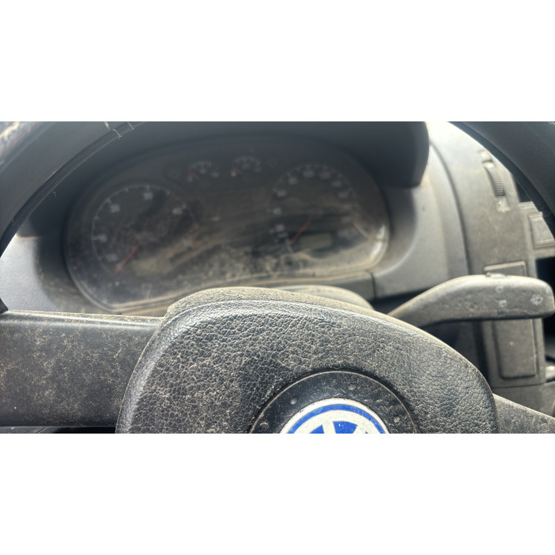 Attache ceinture avant droit VOLKSWAGEN POLO 4 Photo n°17