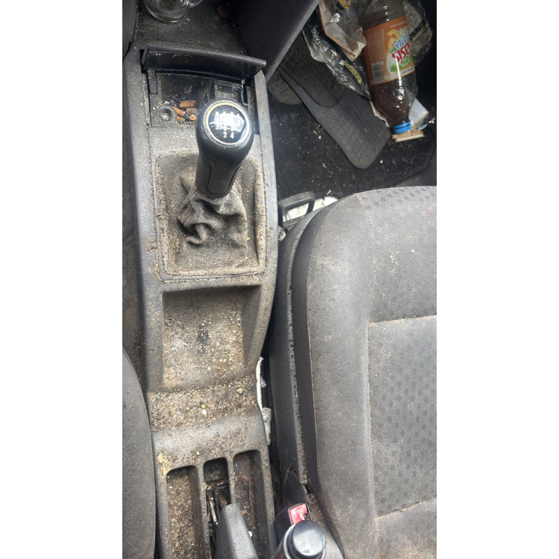 Attache ceinture avant droit VOLKSWAGEN POLO 4 Photo n°19