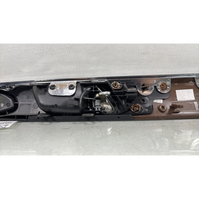 Poignee interieur arriere gauche VOLKSWAGEN PASSAT 6 Photo n°4