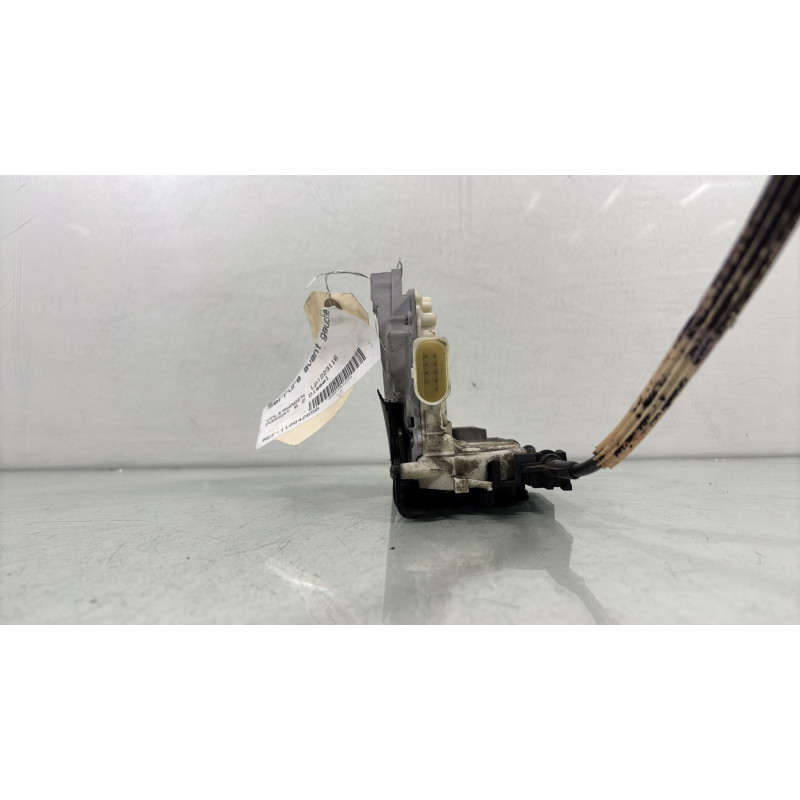 Serrure avant gauche VOLKSWAGEN PASSAT 6 Photo n°3