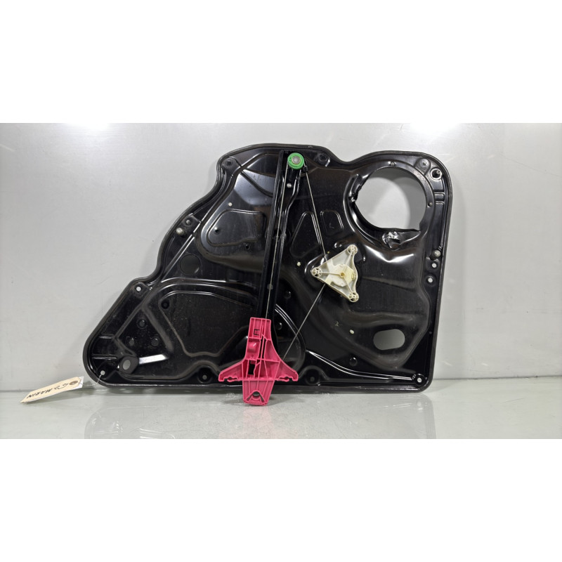 Leve vitre electrique arriere gauche VOLKSWAGEN PASSAT 6 Photo n°3
