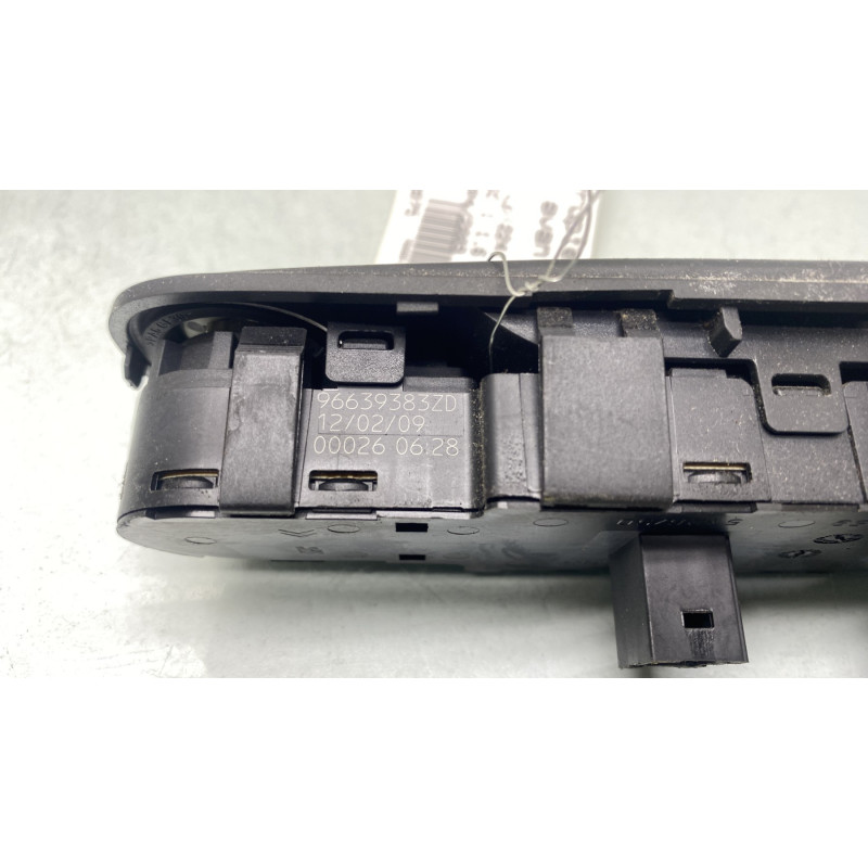 Interrupteur de leve vitre avant gauche CITROEN C4 PICASSO 1 Photo n°3