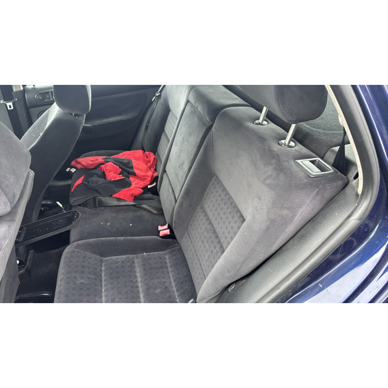 Calandre VOLKSWAGEN GOLF 4 Photo n°15