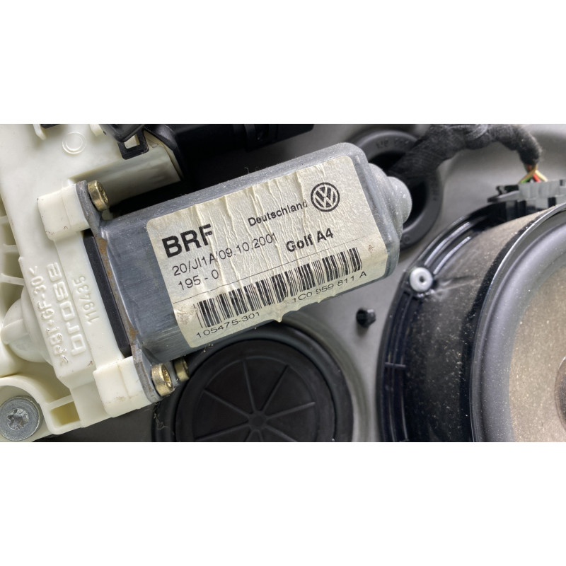 Leve vitre electrique arriere gauche VOLKSWAGEN GOLF 4 Photo n°6