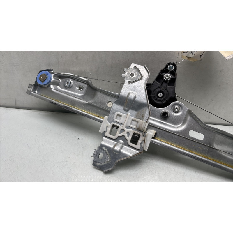 Leve vitre electrique arriere droit RENAULT KADJAR Photo n°3