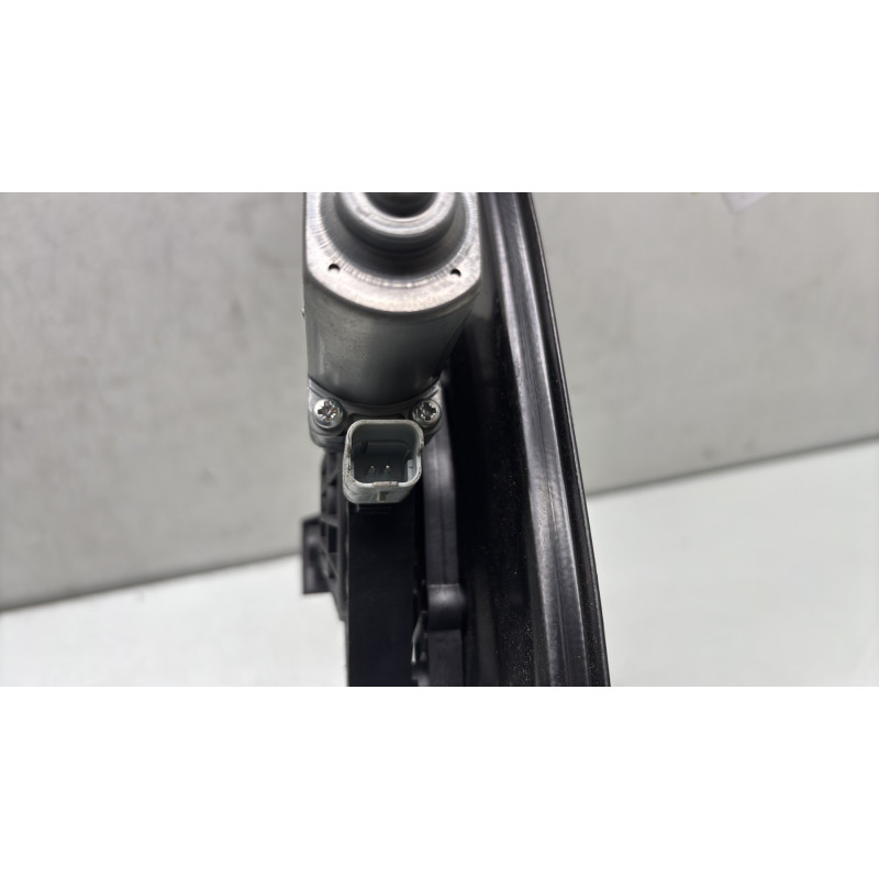 Leve vitre electrique avant droit RENAULT KADJAR Photo n°5