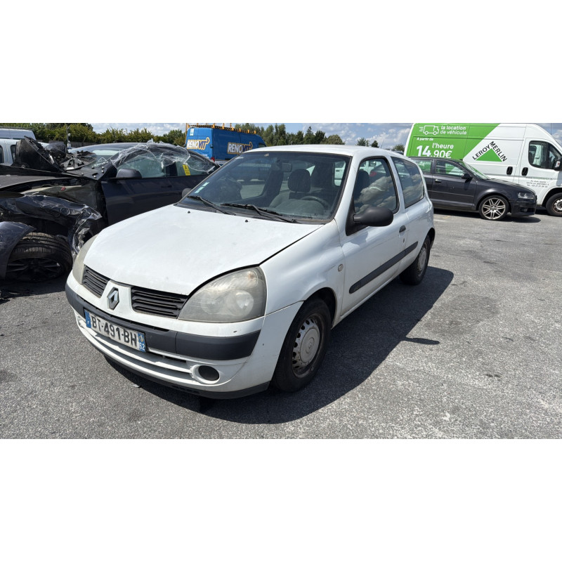 Vitre avant gauche RENAULT CLIO 2 CAMPUS Photo n°15