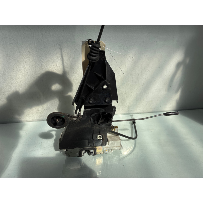 Serrure arriere droit MERCEDES CLASSE B 245 Photo n°3