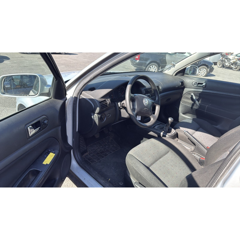 Porte arriere droit VOLKSWAGEN PASSAT 4 Photo n°17