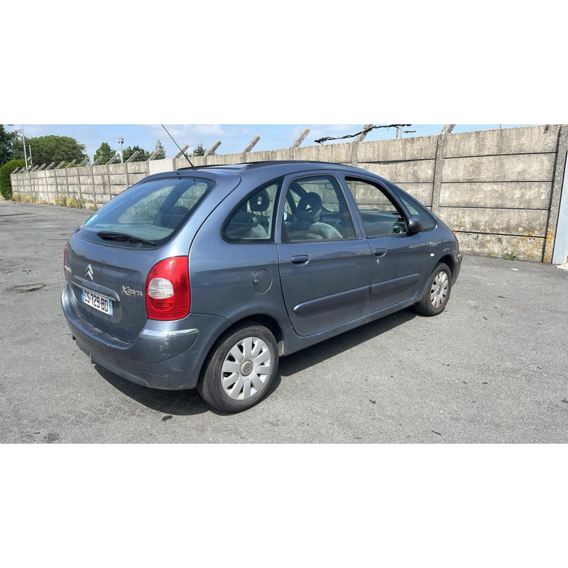 Feu arriere principal gauche (feux) CITROEN XSARA PICASSO Photo n°10
