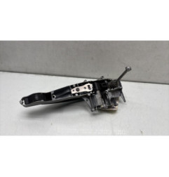 Poignee porte avant gauche PEUGEOT 208 1