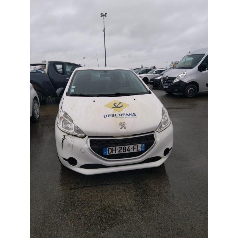 Poignee porte avant gauche PEUGEOT 208 1 Photo n°5