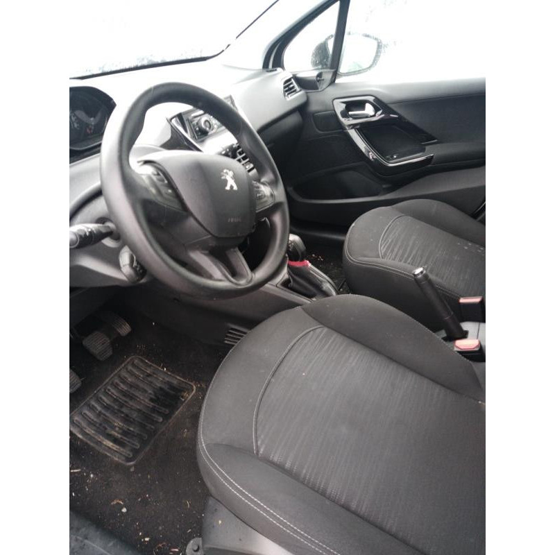 Poignee porte avant gauche PEUGEOT 208 1 Photo n°8