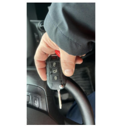 Poignee porte avant gauche PEUGEOT 208 1