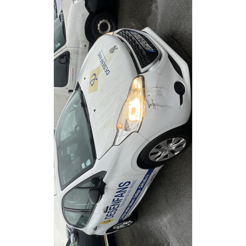 Poignee porte avant gauche PEUGEOT 208 1 Photo n°16