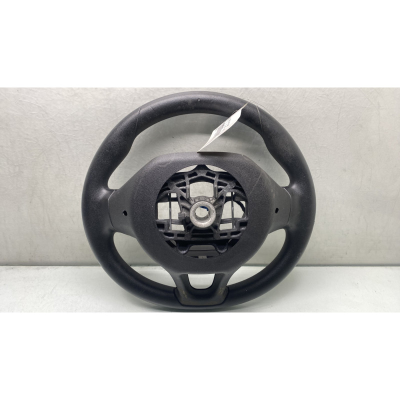 Volant PEUGEOT 208 1 Photo n°4