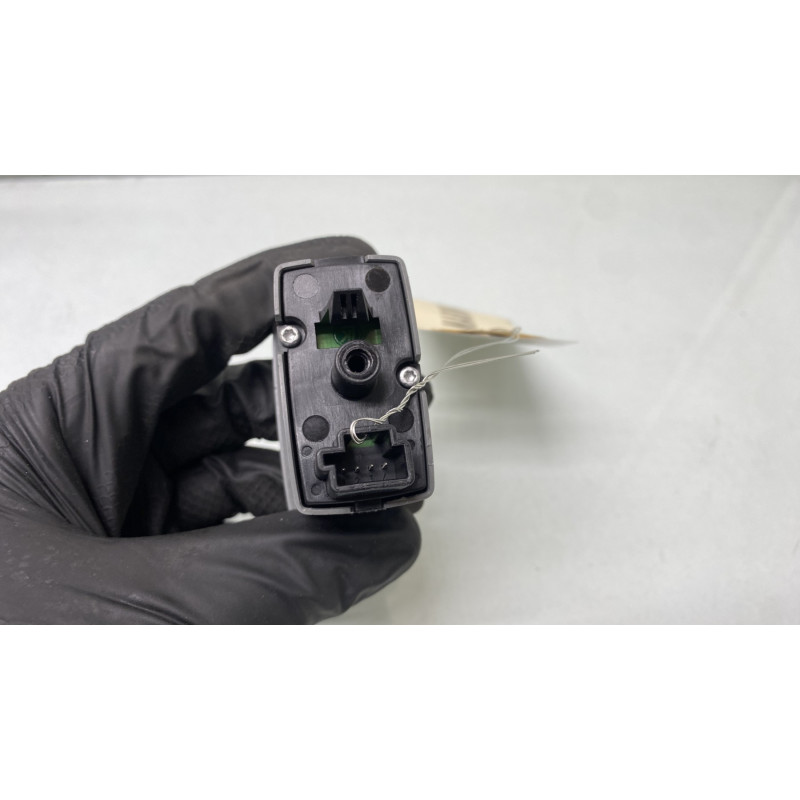 Interrupteur de leve vitre arriere droit MERCEDES CLASSE R 251 Photo n°3