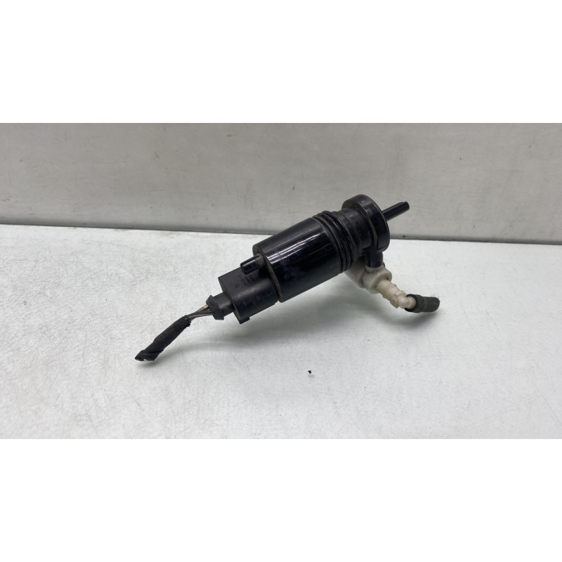 Pompe lave glace avant MERCEDES CLASSE R 251 Photo n°1