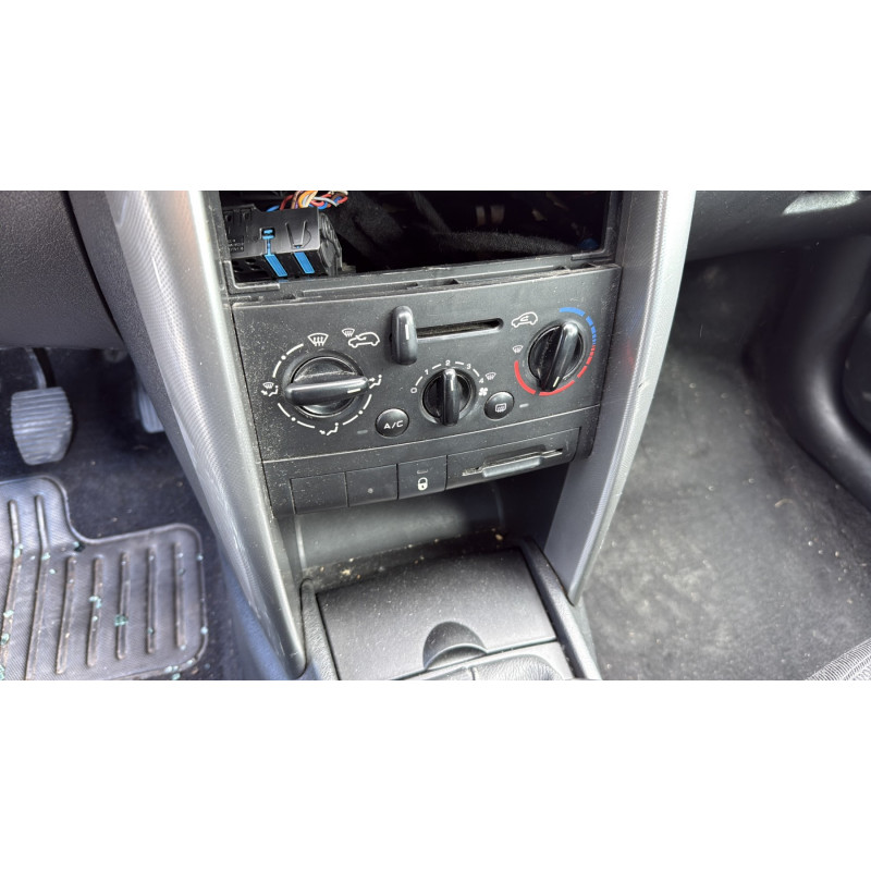 Boitier servitude moteur (BSM) PEUGEOT 207 Photo n°16