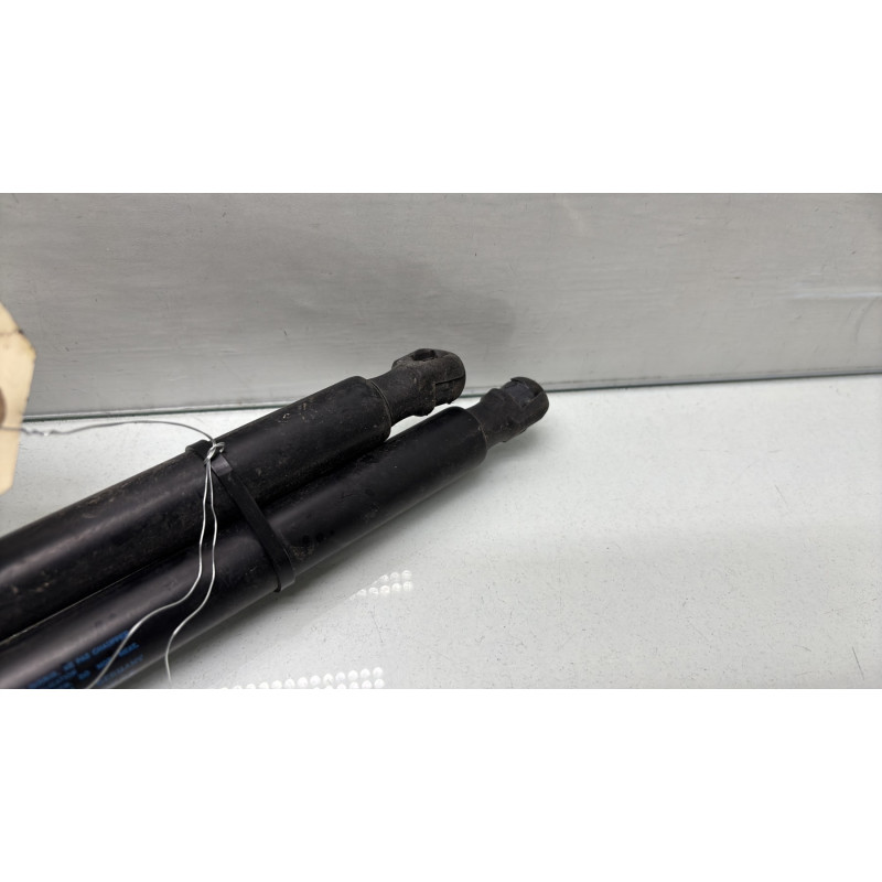 Verin de coffre CITROEN C5 2 Photo n°4