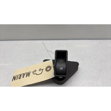 Interrupteur de leve vitre arriere gauche OPEL ZAFIRA B Photo n°1