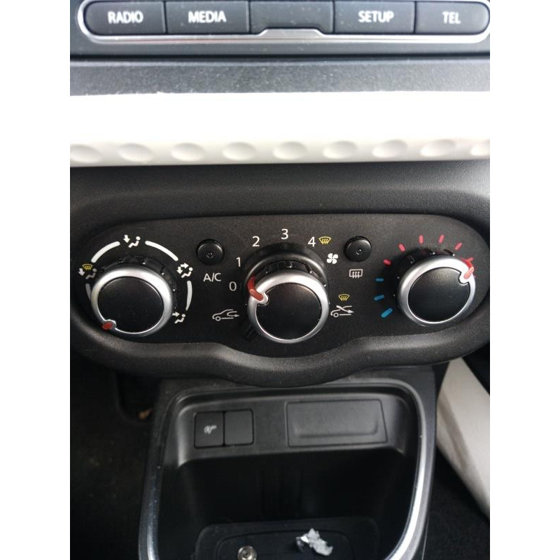 Compteur RENAULT TWINGO 3 Photo n°8