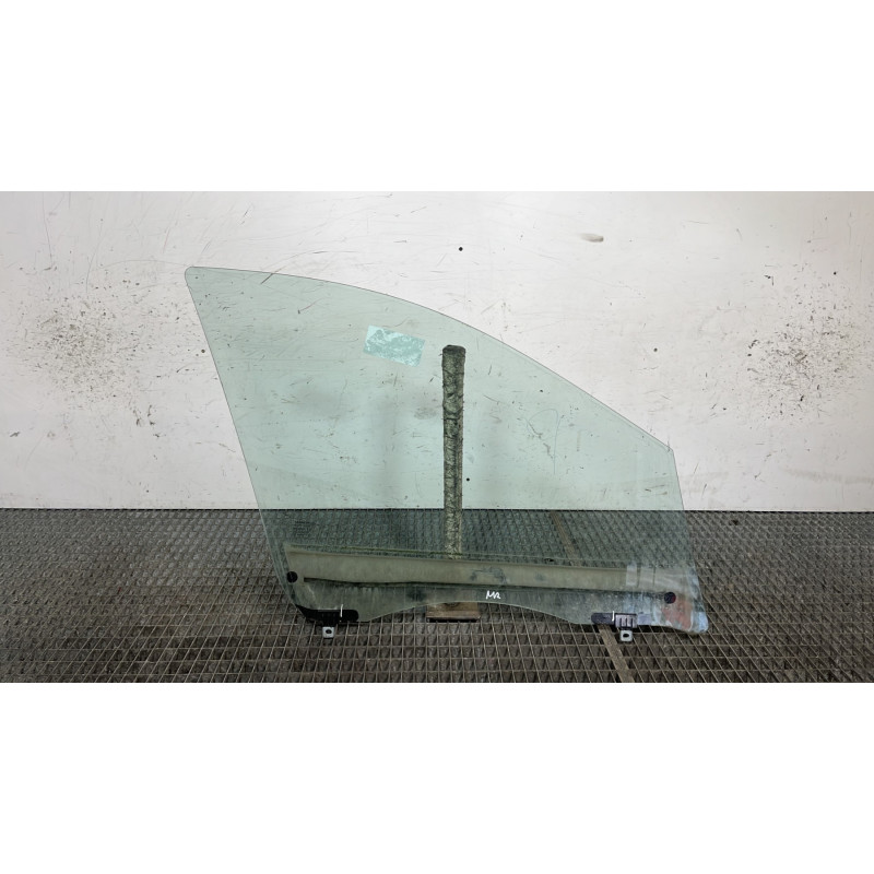 Vitre avant gauche RENAULT SCENIC 3 Photo n°4