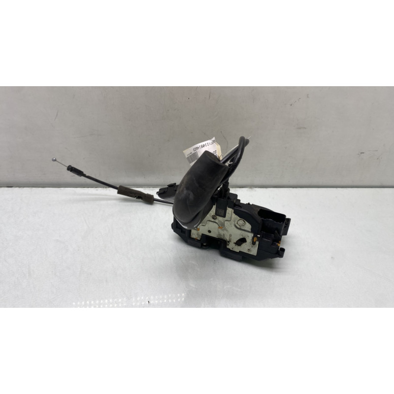 Serrure arriere gauche RENAULT SCENIC 3 Photo n°6