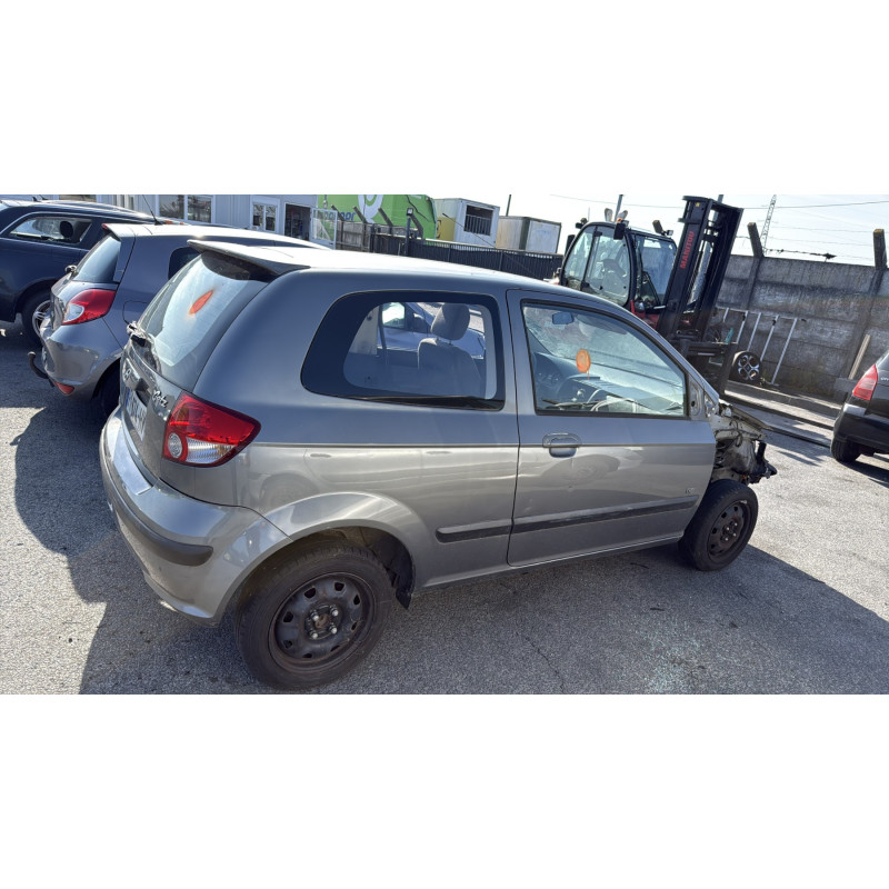 Malle/Hayon arriere HYUNDAI GETZ Photo n°18