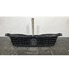 Calandre VOLKSWAGEN PASSAT 4