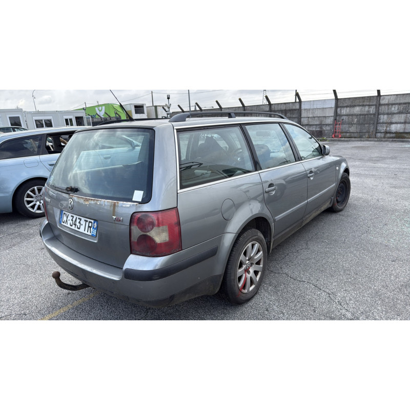 Calandre VOLKSWAGEN PASSAT 4 Photo n°7