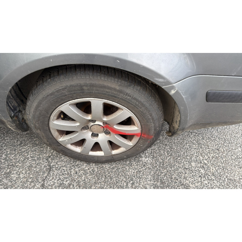 Calandre VOLKSWAGEN PASSAT 4 Photo n°18