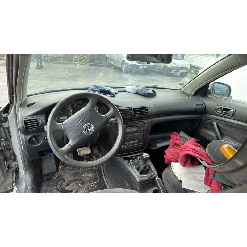 Calandre VOLKSWAGEN PASSAT 4 Photo n°20