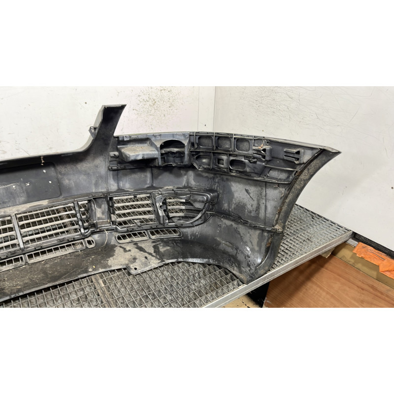 Pare choc avant VOLKSWAGEN PASSAT 4 Photo n°4