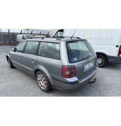 Pare choc avant VOLKSWAGEN PASSAT 4