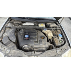 Pare choc avant VOLKSWAGEN PASSAT 4