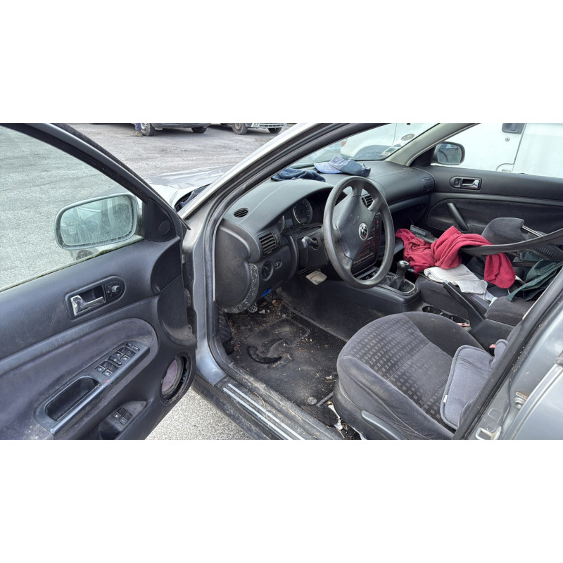 Pare choc avant VOLKSWAGEN PASSAT 4 Photo n°18