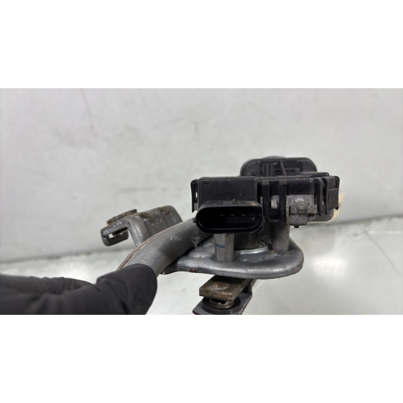 Moteur essuie glace avant VOLKSWAGEN PASSAT 4 Photo n°6